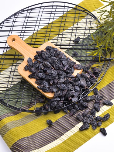 Yemeni Black Raisins No. 1